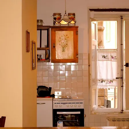 Casa Lucia Апартаменти *