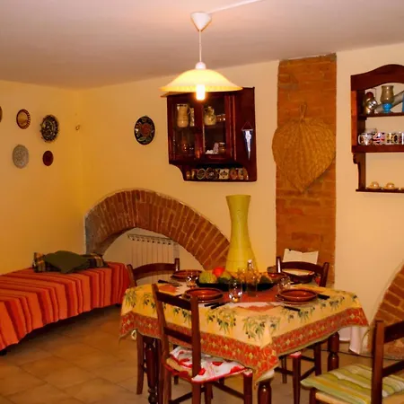 Casa Lucia Апартаменти *